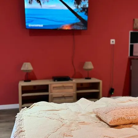 Balnéo Blanche Porte - Arrivée Autonome Apartamento